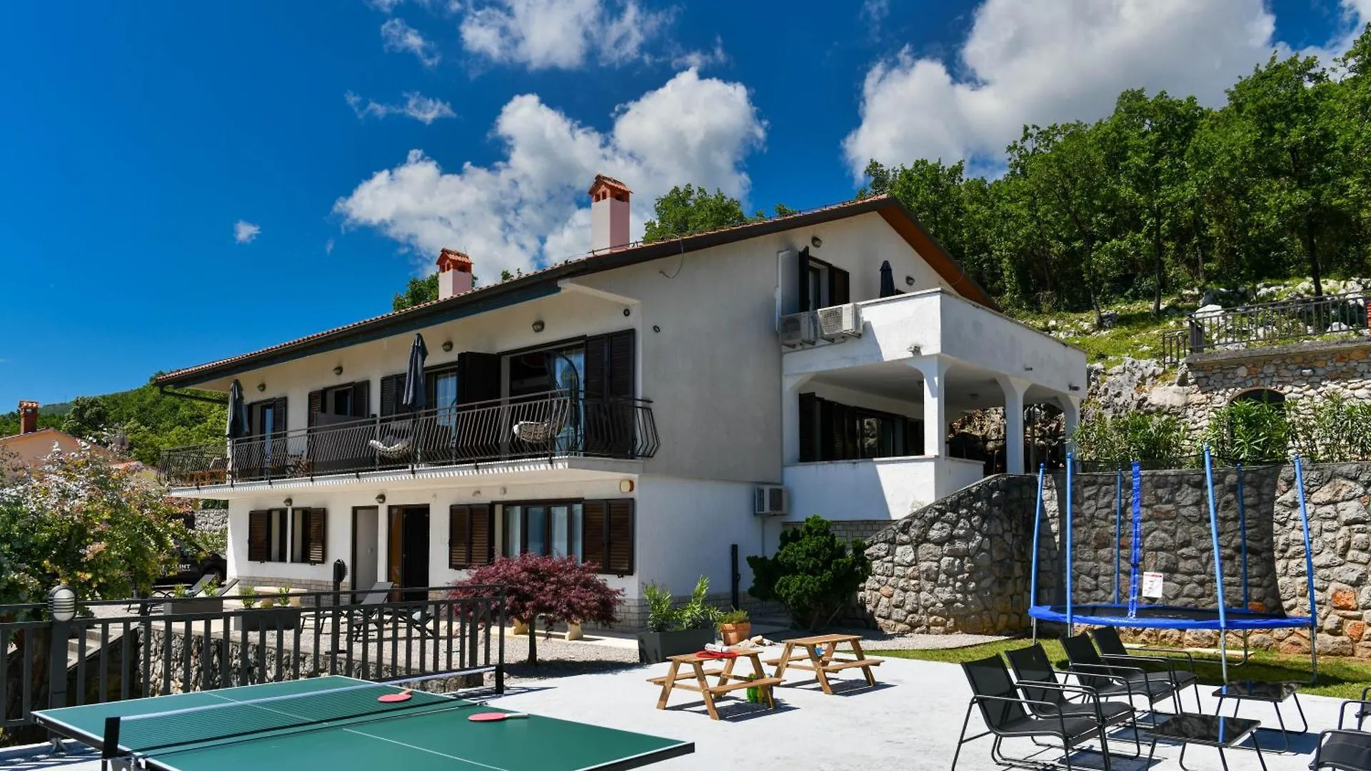 Großes Reihenhaus mit viel Grün und Meerblick Mošćenička Draga 0*,
